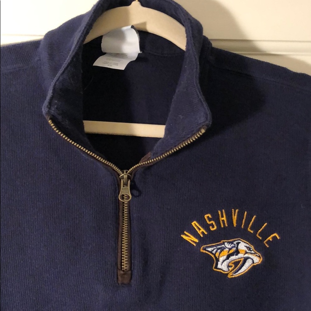 Nhl Predators Pullover Size Medium - image 2